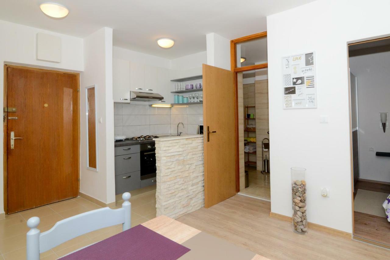 Neluna Apartment Zadar Bagian luar foto