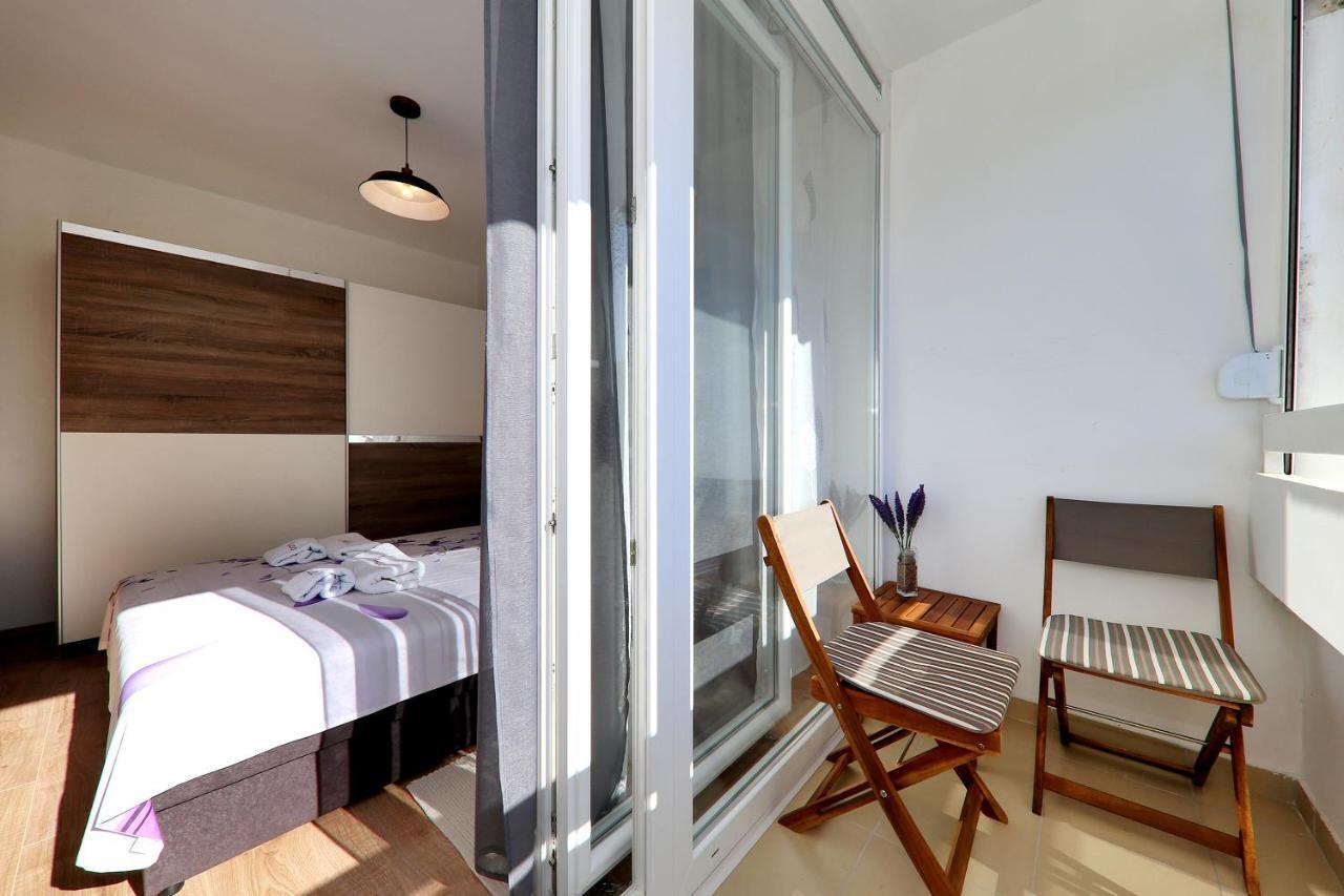Neluna Apartment Zadar Bagian luar foto