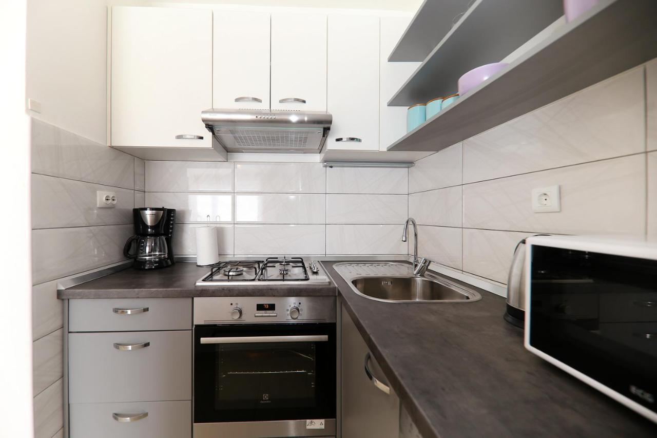 Neluna Apartment Zadar Bagian luar foto